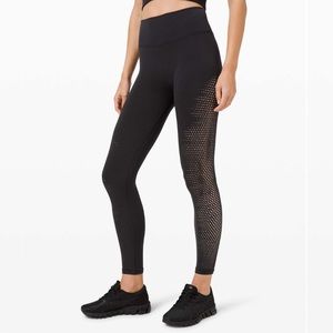 Lululemon Reveal 7/8 Tight *Velocity Black